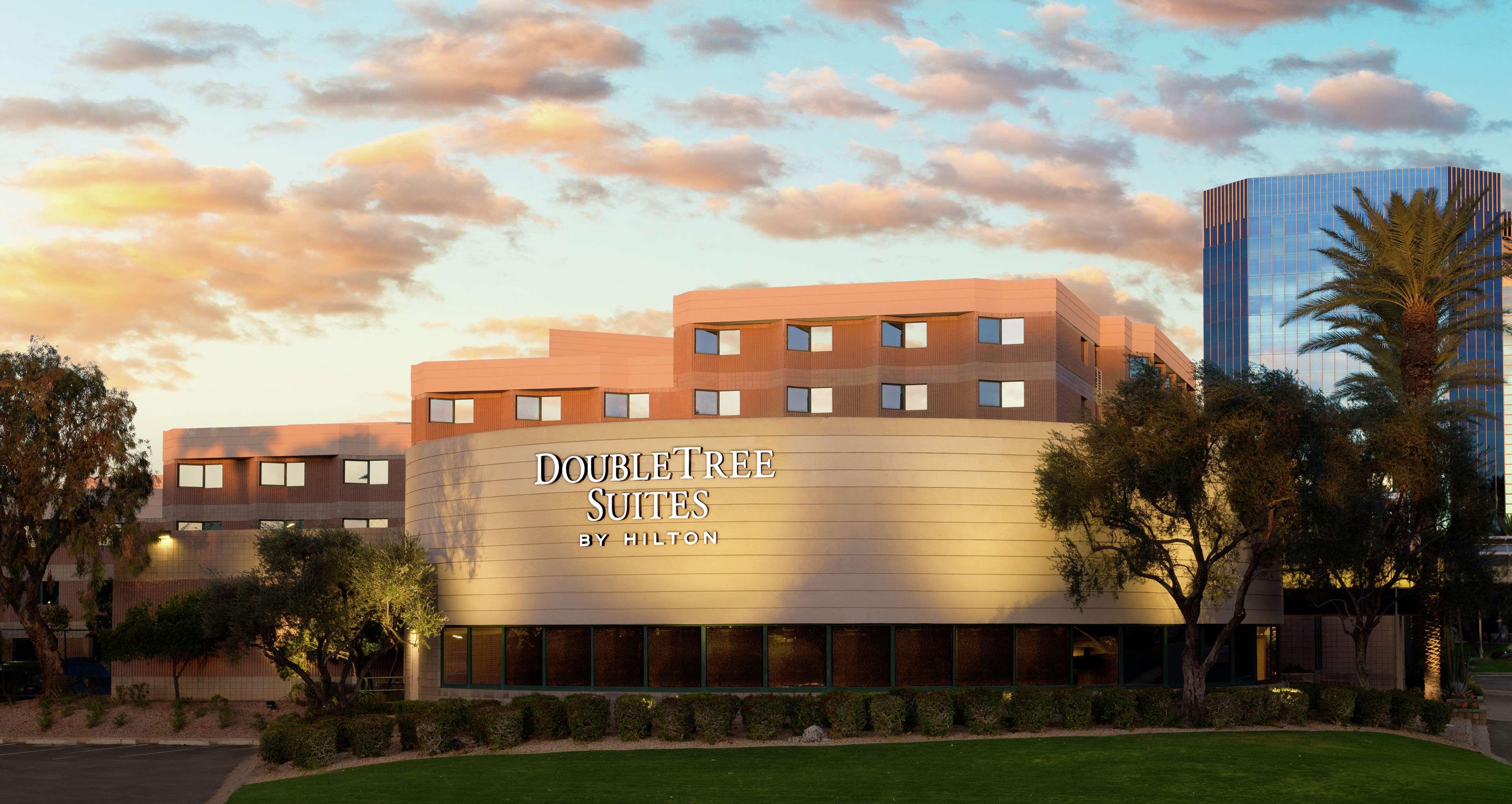 Doubletree Suites By Hilton Phoenix Ngoại thất bức ảnh