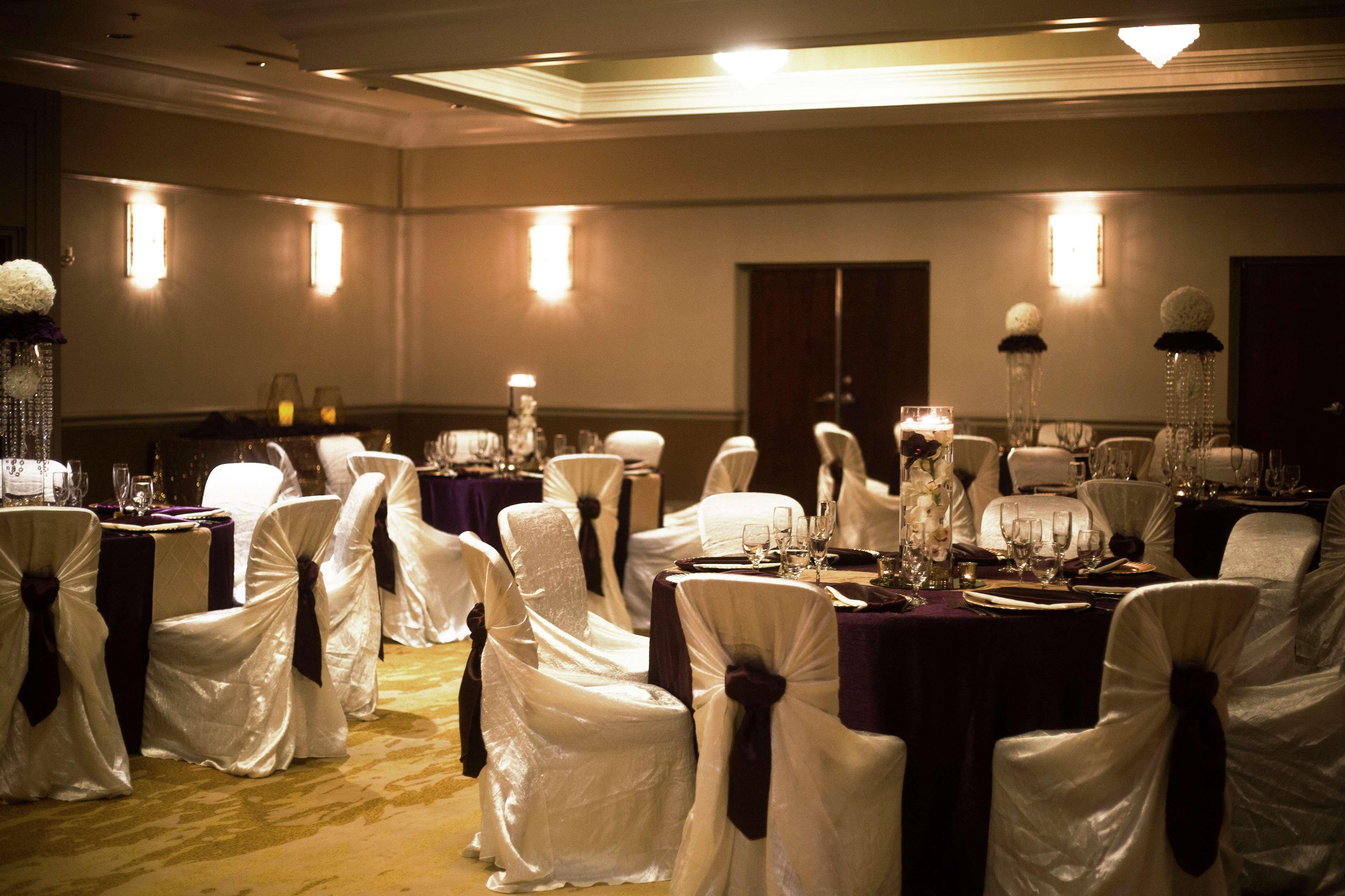 Doubletree Suites By Hilton Phoenix Ngoại thất bức ảnh
