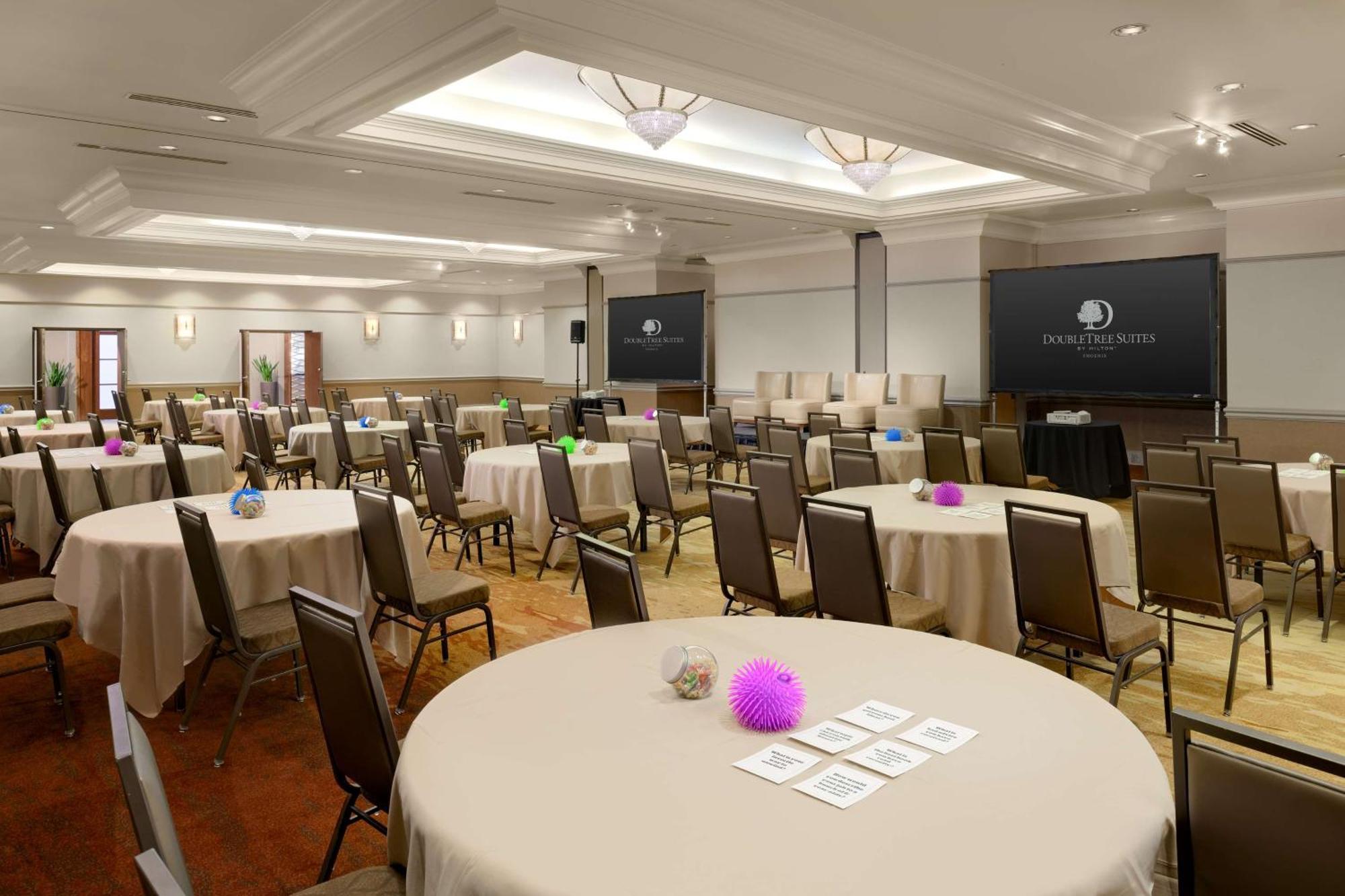Doubletree Suites By Hilton Phoenix Ngoại thất bức ảnh