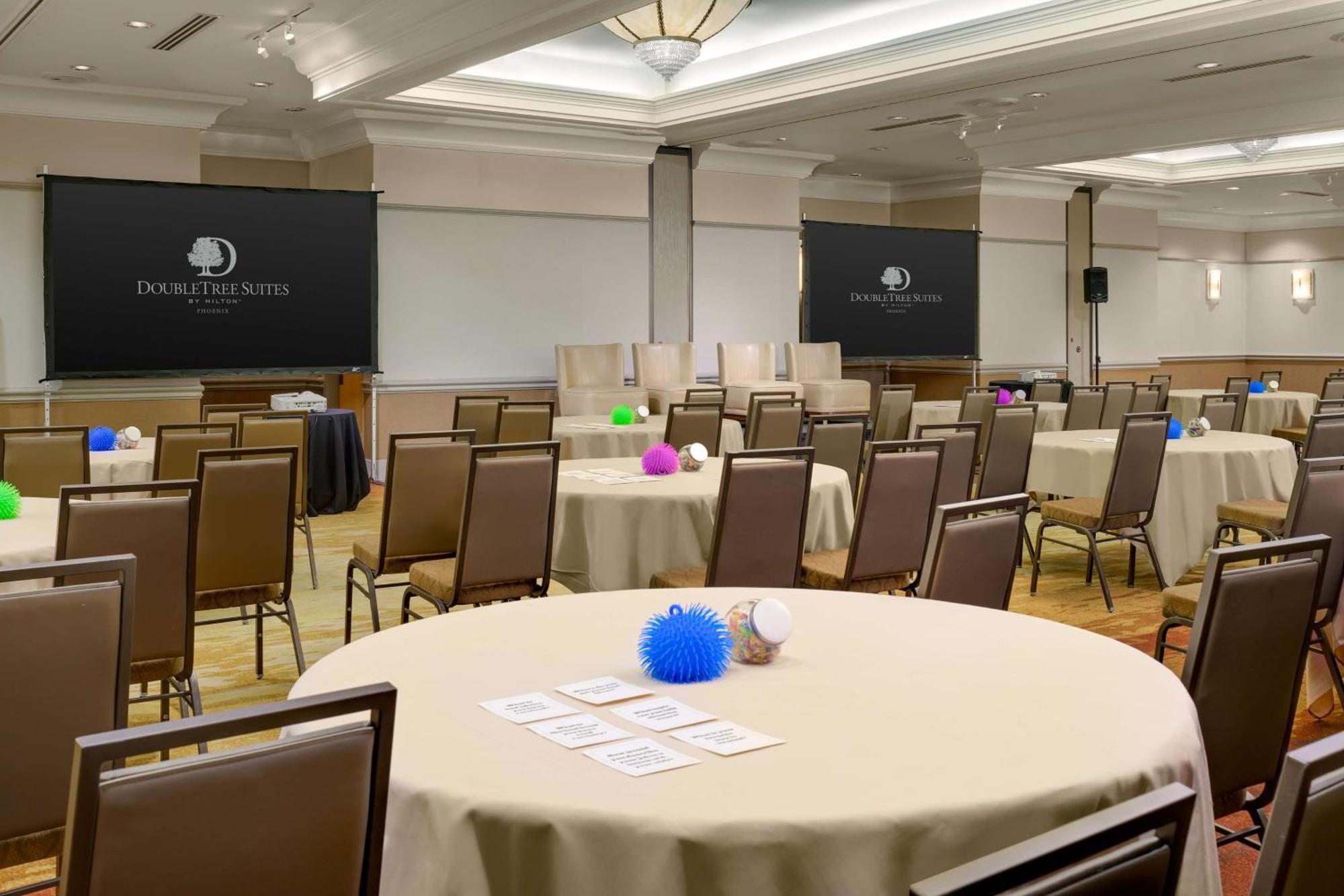 Doubletree Suites By Hilton Phoenix Ngoại thất bức ảnh